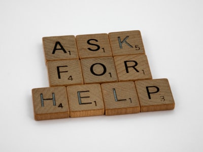 ¿Cómo puedo solicitar una consulta o propuesta para servicios de desarrollo de software nearshore?