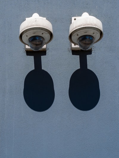 Reduciendo fugas de privacidad en IA: Dos enfoques para la integridad contextual