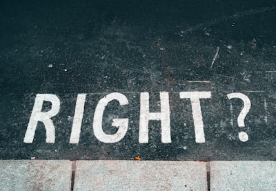 ¿Cómo elijo el software personalizado adecuado para el cumplimiento normativo para mi negocio?