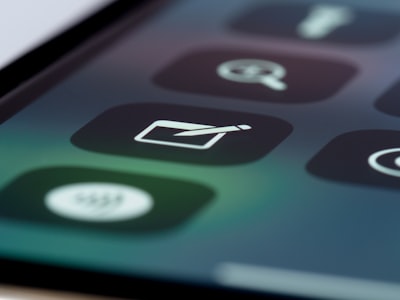 ¿Cómo puede beneficiarse el sector bancario del sistema de recordatorio inteligente de teléfonos en 2024?