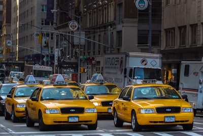  Optimización del despacho de taxis de enfermería con PLI y ML