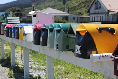 ¿Para qué se utiliza la clasificación automática de correos electrónicos de ventas?