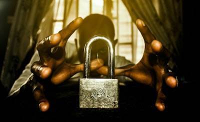 ¿Puede tu inteligencia artificial chantajearte? Dentro del riesgo de seguridad de la desalineación de agentes