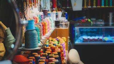7 Mejores tiendas en línea para comprar suministros de manualidades