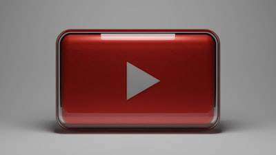 MT-Video-Bench: Un banco de pruebas integral para la comprensión de videos para evaluar LLMs multimodales en diálogos de múltiples turnos