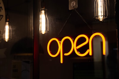 Lanza OpenAI DALL-E 3: Explorando los impactos y beneficios para el marketing