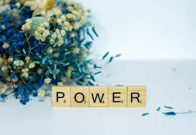 ¿Pueden varios usuarios colaborar utilizando Power BI?