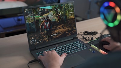 Mejores laptops 2026: Premium, económicas, gaming, 2 en 1, y más