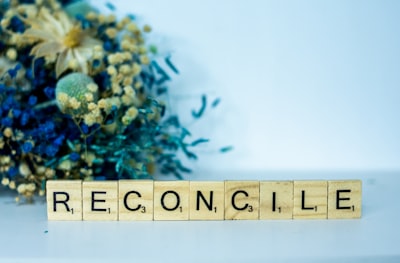 ReCode: Reforzando la generación de código con recompensas del proceso de razonamiento
