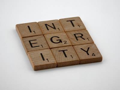 Integración de IA: Un Mandato Estratégico para la Eficiencia Operativa y el Crecimiento