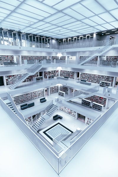 Construyendo el Copiloto de Investigación Académica: De ArXiv a la Búsqueda Semántica en Minutos