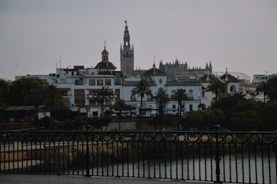 Mejores 15 empresas para contratar trabajadores agentes en Sevilla