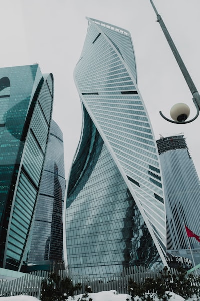 Cómo Rusia y China Fuerzan Tecnológicamente al Eje del Mal Moderno