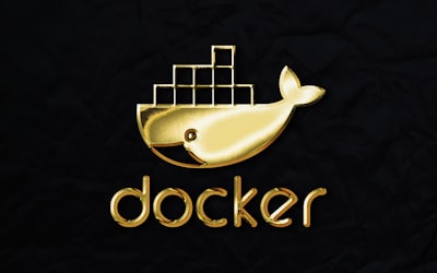 Docker Compose en producción en 2026: corrí mi stack real durante 30 días y estos son los números