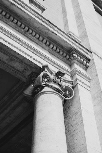 Herramientas de búsqueda de patentes gratuitas principales para abogados y equipos de PI