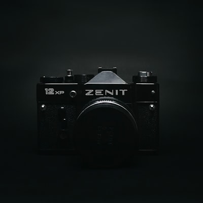 Experimenta con la generación nativa de imágenes Flash de Gemini 2.0