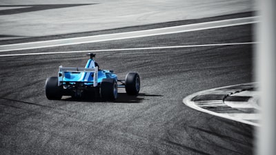 5 cosas que ya los pilotos novatos de Fórmula 1 saben que pueden acelerar tu crecimiento como fundador