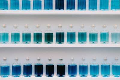 La Ciencia de la Evaluación de Respuestas: Desde BLEU y ROUGE hasta el Feedback Real de Humanos
