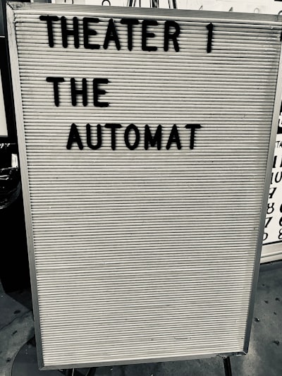Pruebas automatizadas se enfrentan a la IA — La prueba QA más inteligente con Playwright + LMMs