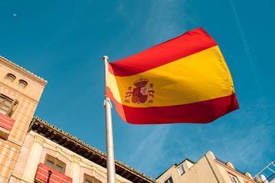 Estudio de caso del sector sin ánimo de lucro en español: Ahorro de €20K al automatizar procesos comerciales con IA