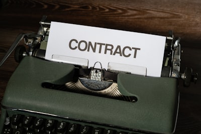 ¿Pueden automatizarse las renovaciones de contratos sin aumentar los costos?
