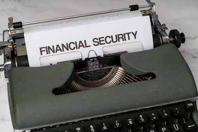 Cómo elegir un CRM personalizado y seguro para instituciones financieras en Madrid