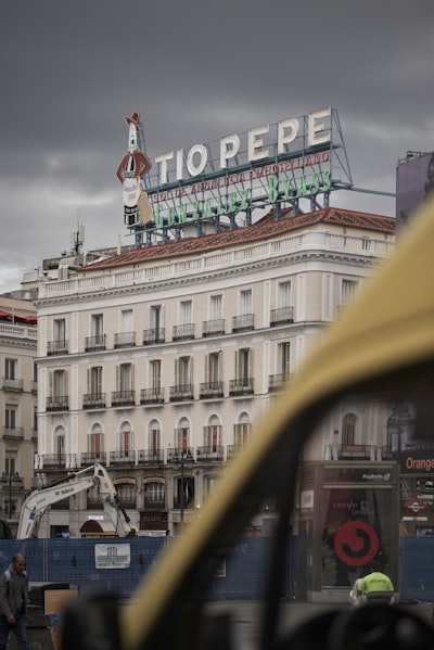 Por qué las organizaciones sin ánimo de lucro en Madrid eligen la principal aplicación móvil de AIC Developers