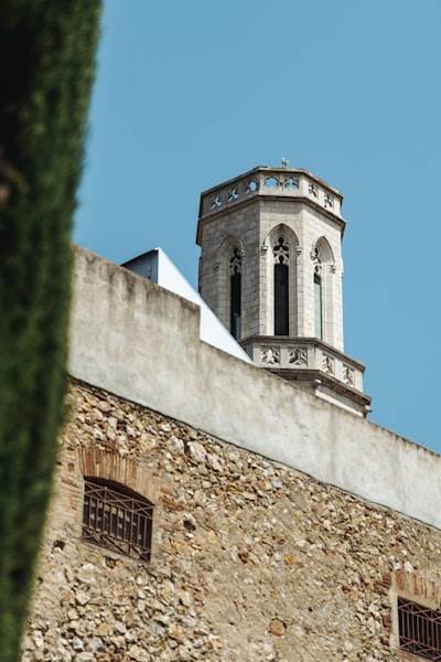 La guía definitiva para encontrar servicios de programación externalizados en Figueres