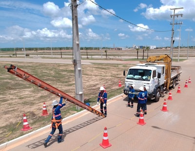 Medición de perfiles de potencia de carga de trabajo de IA generativa para la planificación de infraestructura de centros de datos de toda la instalación