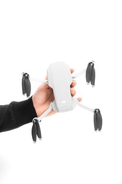 Sistemas de soporte al cliente dinámicos: Chatbots y agentes virtuales impulsados por IA