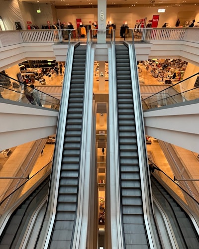 Desarrollo del ecommerce contra Diseño: Desvelando la experiencia de compra ideal