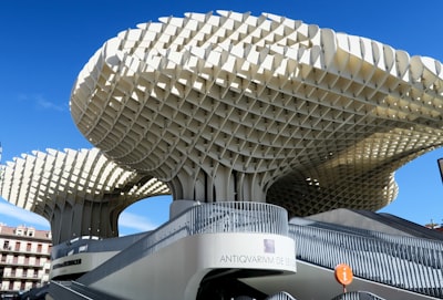 Top 100 Expertos en SEO con inteligencia artificial en Sevilla