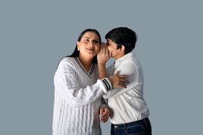 15 Casos de uso, beneficios y ejemplos del Intelligence Artificial Conversacional en el sector educativo