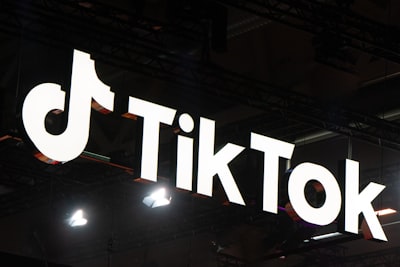 La IA ahora puede ayudar a los emprendedores a aumentar su audiencia en TikTok