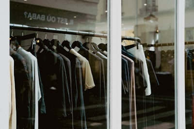 Diseño de tienda en línea vs retail tradicional: Comparación completa