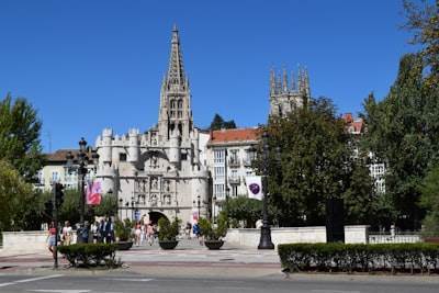 Principales 100 Empresas de SEO de Inteligencia Artificial en Burgos