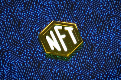 Token no fungible (NFT): Resumen, Evaluación, Oportunidades y Desafíos