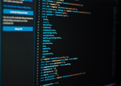 ¿Cómo contribuye el presupuesto de desarrollo web a la optimización de costos?