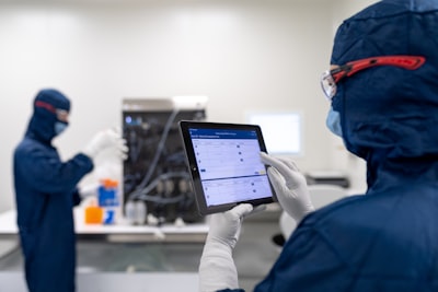 Smarter Devices, Accelerated Solutions: Leveraging Generative AI en MedTech