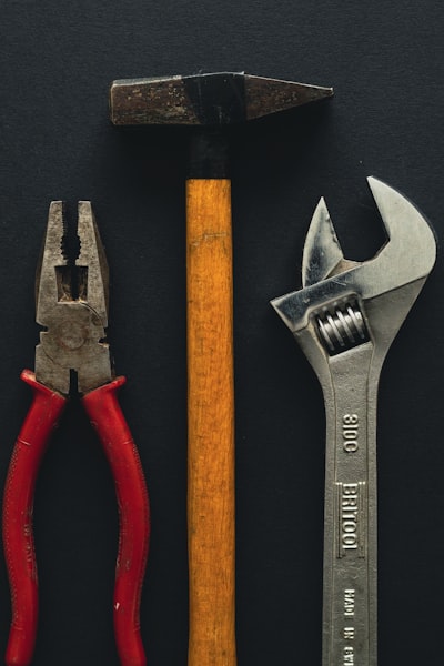 Servicios de diseño de Power BI vs herramientas tradicionales de BI: Comparación completa