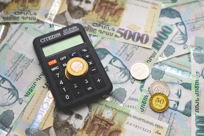 Los límites de los mecanismos de tarifas de transacción compatibles con incentivos y a prueba de OCA en criptomonedas