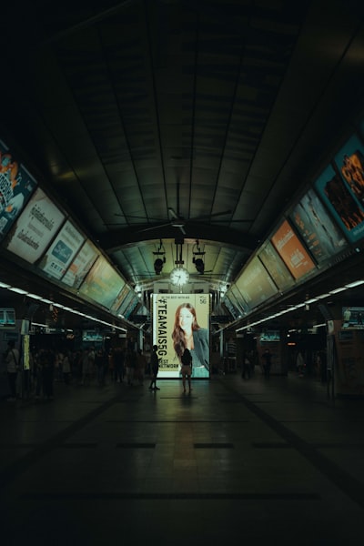 Guía de 2025: Creador de anuncios de video AI sin esfuerzo: Crea anuncios increíbles a gran escala