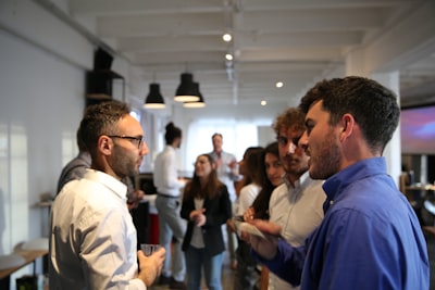  Intranet profesional con red social y moderación en Bilbao