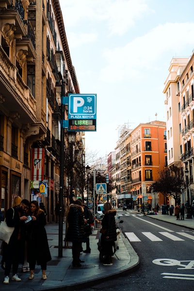 Automatización del cumplimiento de incorporación de clientes de una empresa en Madrid