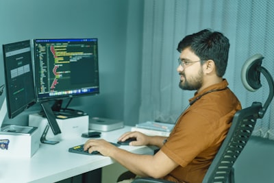 Socio oficial de servicios de consultoría de arquitectura de software en Málaga - Más de 15 años de experiencia