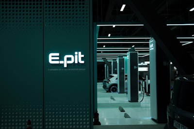 Integración de la Inteligencia Artificial con Sistemas ERP: Desbloqueando la Eficiencia
