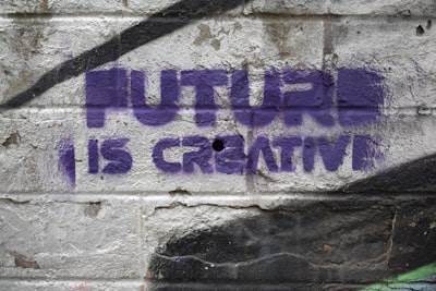 8 trabajos secundarios creativos que descubrimos en 2025 -- ¿Cuál puede hacerte ganar dinero en 2026?