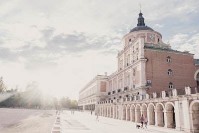 Las 5 mejores empresas de inteligencia artificial SEO en Aranjuez