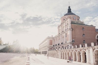 Mejores 3 empresas para el desarrollo de software web personalizado en Aranjuez