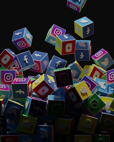 El futuro de las redes sociales: Nuevas arquitecturas, algoritmos mucho más inteligentes y una completa reinvención de la identidad digital